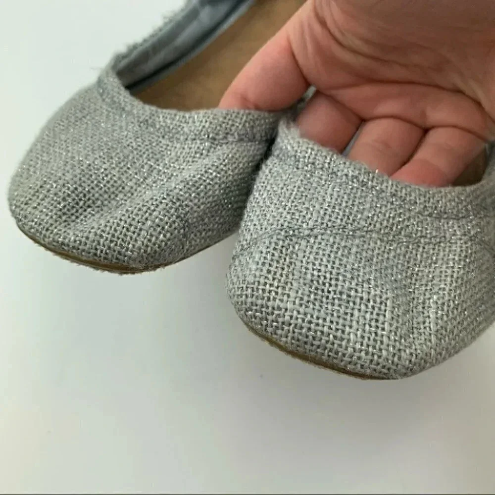 Toms flats sz 8 38.5 blue silver metallic ballet